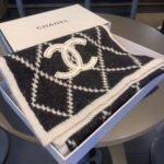 Chanel Cashmere Silk Quilted Cc Scarf Black White 195Cm - Image 4