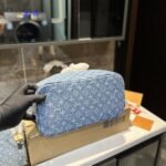 Louis Vuitton Neverfull MM Bag Denim Blue 31Cm M13192 - Image 7