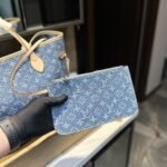Louis Vuitton Neverfull MM Bag Denim Blue 31Cm M13192 - Image 4