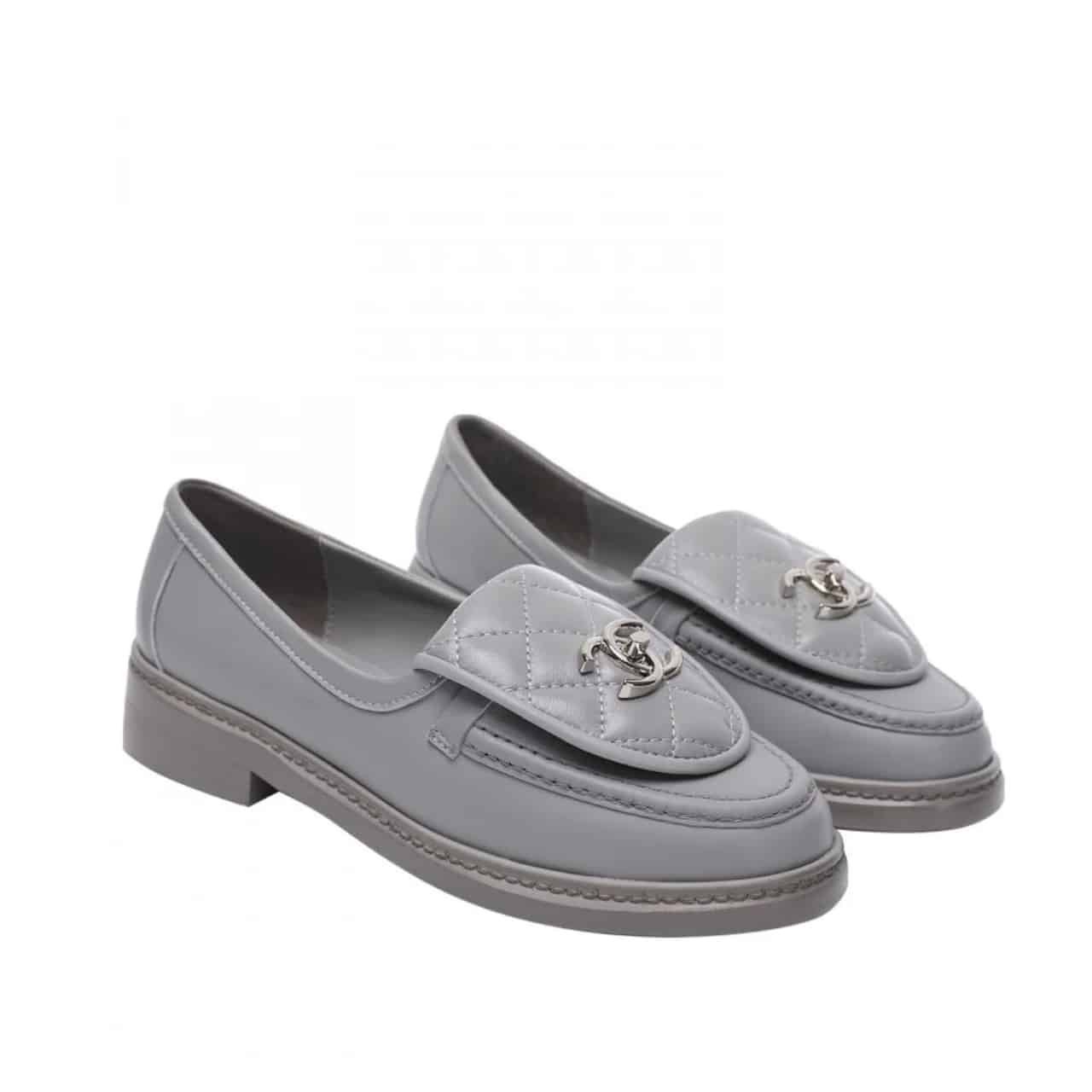 23-1-2 Chanel CC Nib Turnlock Moccasins Flat Loafers Grey - Image 1