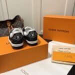 Louis Vuitton Trainer Sneakers Black And White 1A9JGB - Image 7